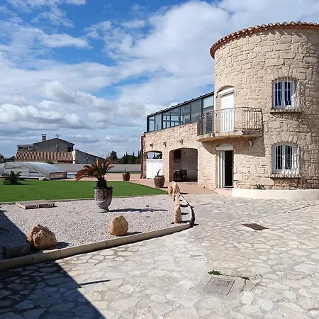 Les Grenadines Etage Mèze